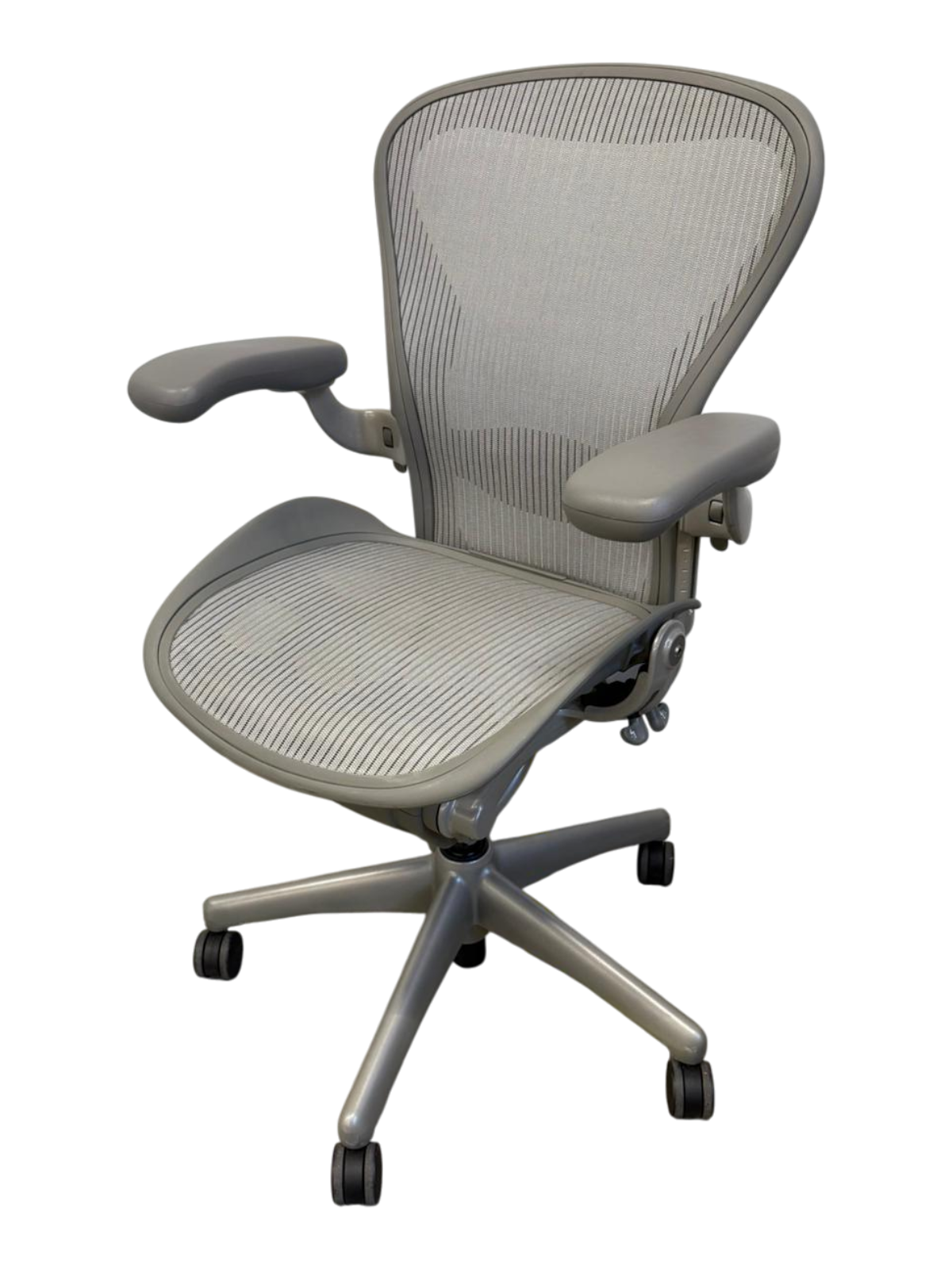 Herman Miller Aeron Titanium